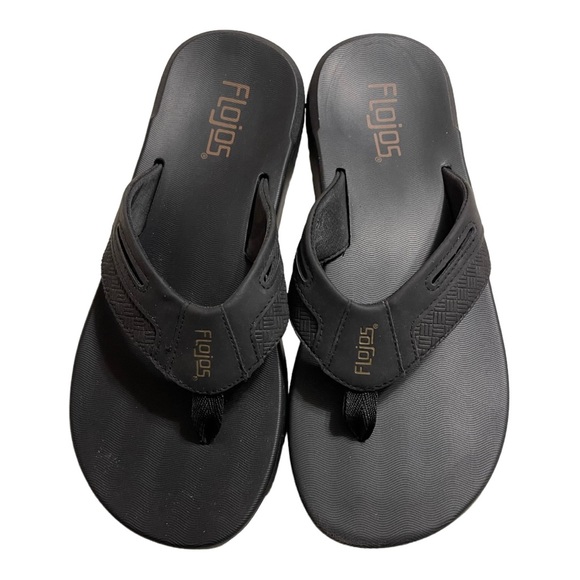Like New! Men’s Flojos Flip Flops - Size 9 - Tried On Didn’t Fit - Picture 1 of 7